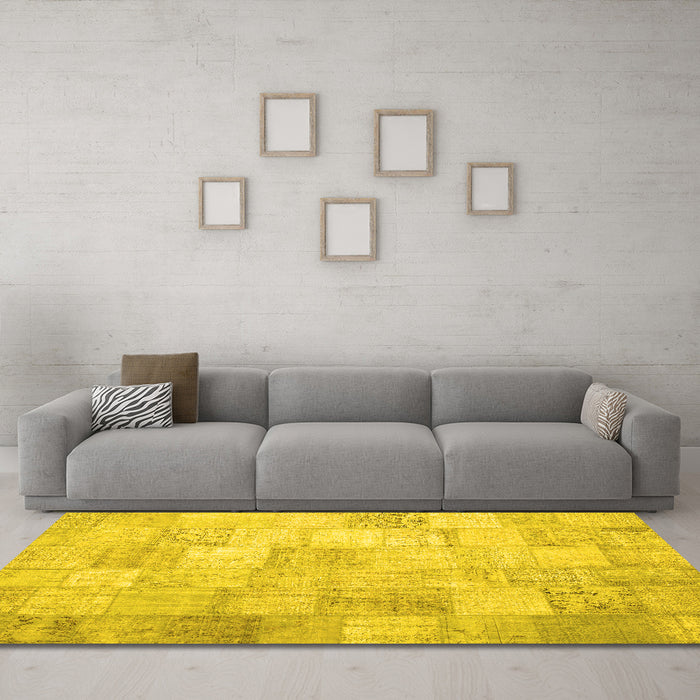 Machine Washable Patchwork Yellow Transitional Rug in a Living Room, wshcon1012yw