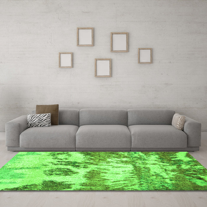 Machine Washable Abstract Green Contemporary Area Rugs in a Living Room,, wshcon1021grn