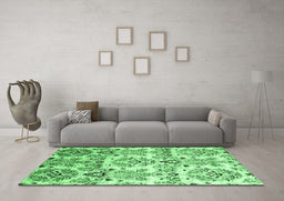 Machine Washable Abstract Emerald Green Contemporary Area Rugs in a Living Room,, wshcon1029emgrn