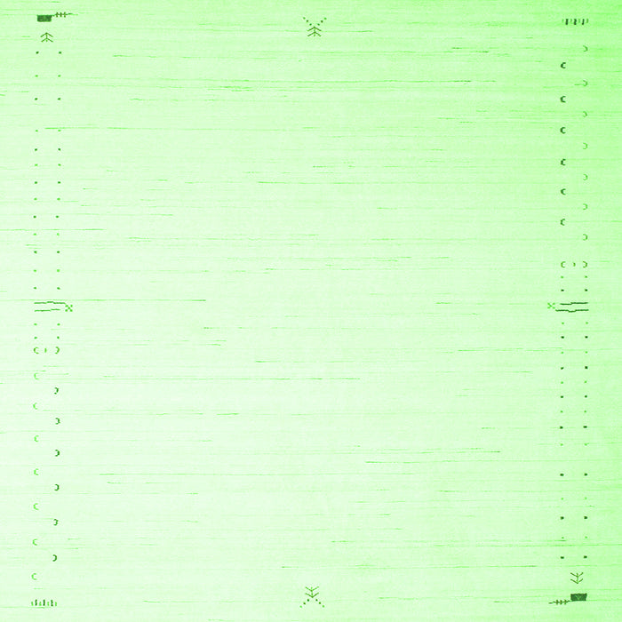 Serging Thickness of Solid Green Modern Rug, con1034grn