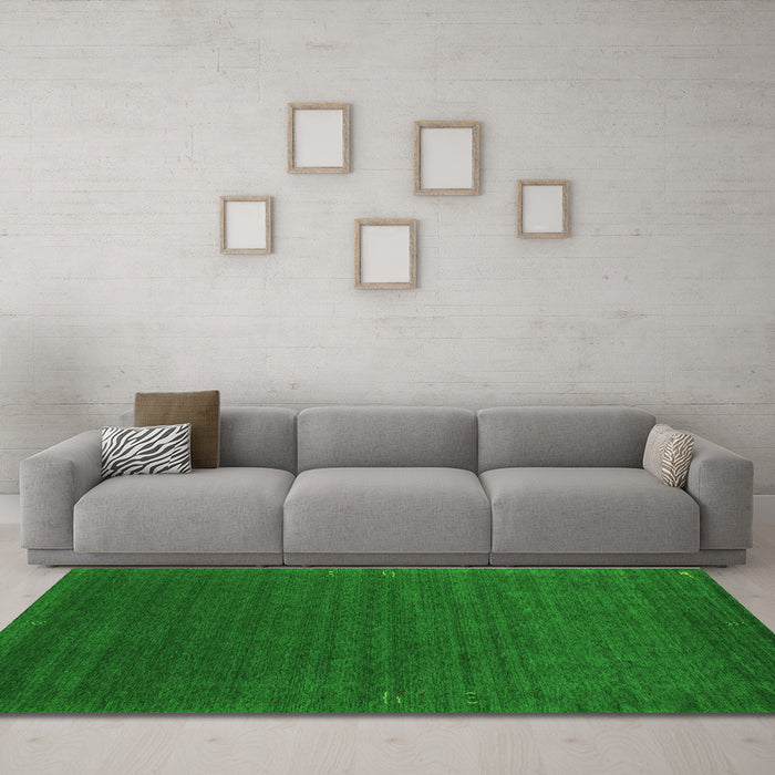 Machine Washable Abstract Green Contemporary Area Rugs in a Living Room,, wshcon1037grn