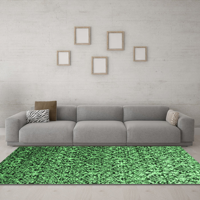 Machine Washable Abstract Emerald Green Contemporary Area Rugs in a Living Room,, wshcon1038emgrn