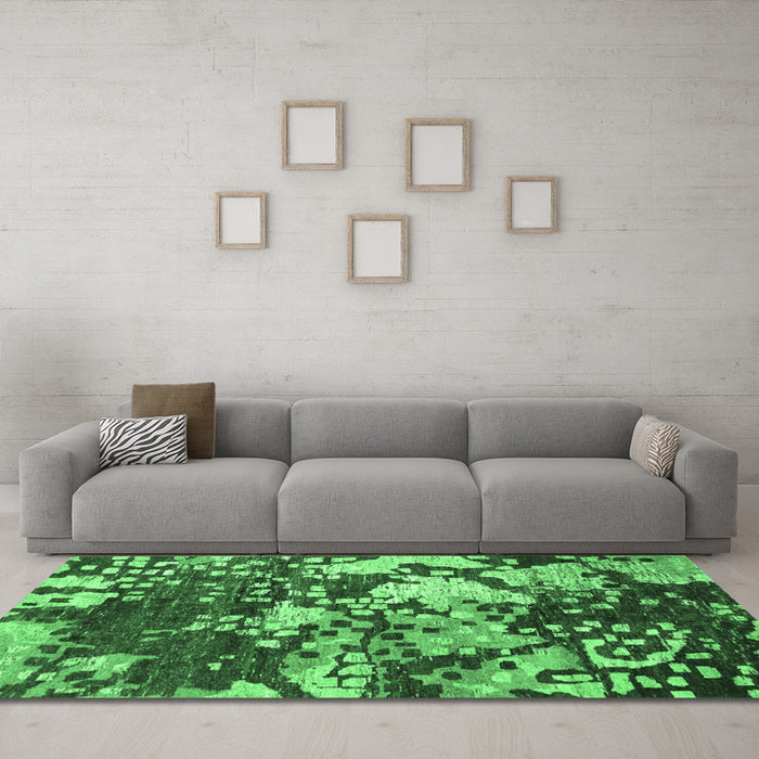 Machine Washable Abstract Emerald Green Contemporary Area Rugs in a Living Room,, wshcon1039emgrn