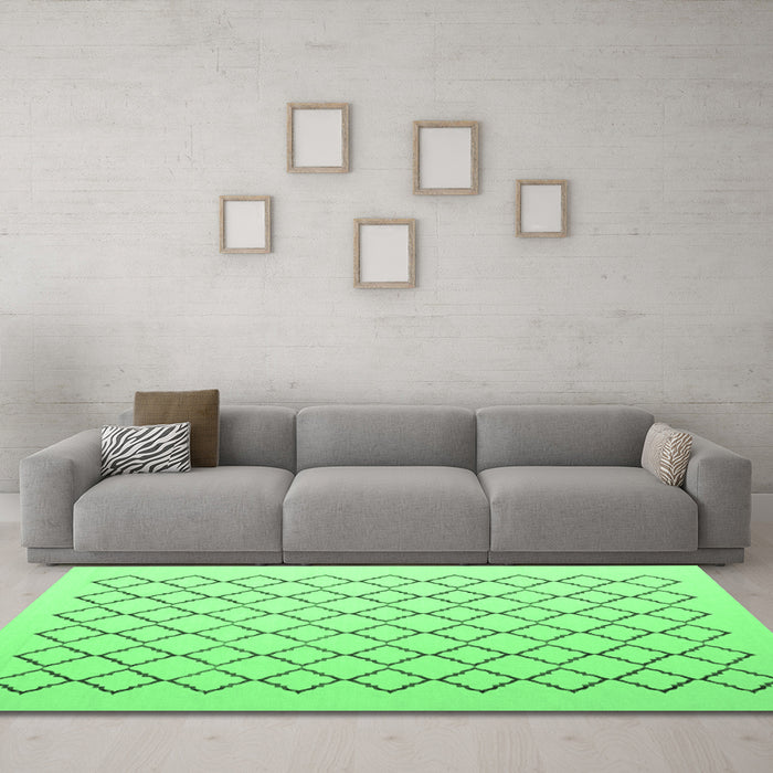 Machine Washable Terrilis Emerald Green Contemporary Area Rugs in a Living Room,, wshcon1051emgrn