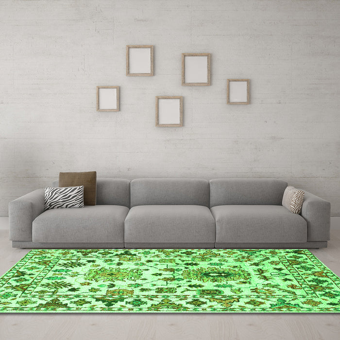 Machine Washable Abstract Green Contemporary Area Rugs in a Living Room,, wshcon1053grn