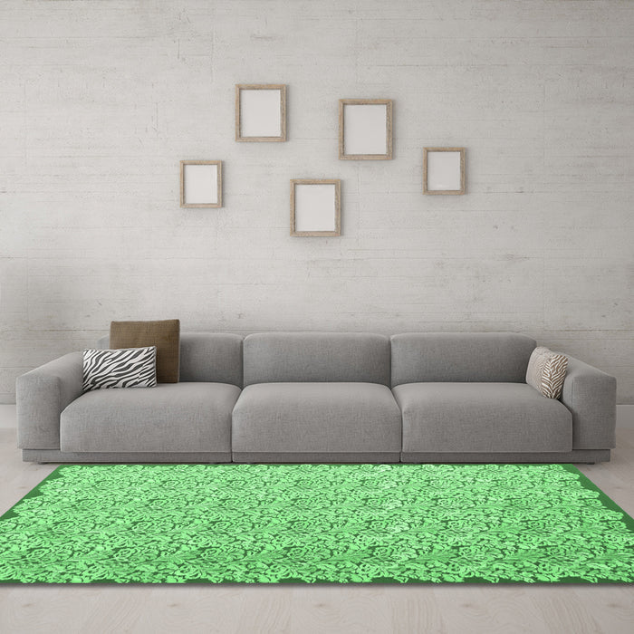 Machine Washable Abstract Emerald Green Contemporary Area Rugs in a Living Room,, wshcon1055emgrn