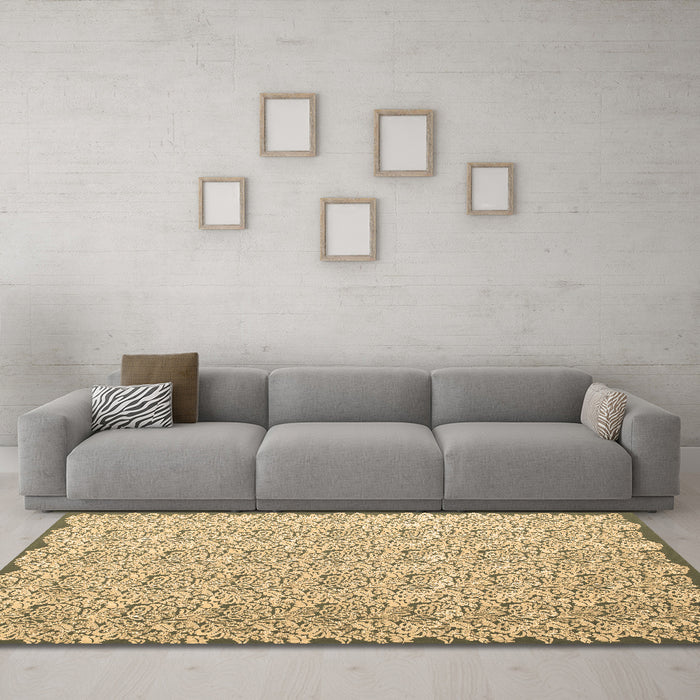 Machine Washable Abstract Brown Contemporary Rug in a Living Room,, wshcon1055brn