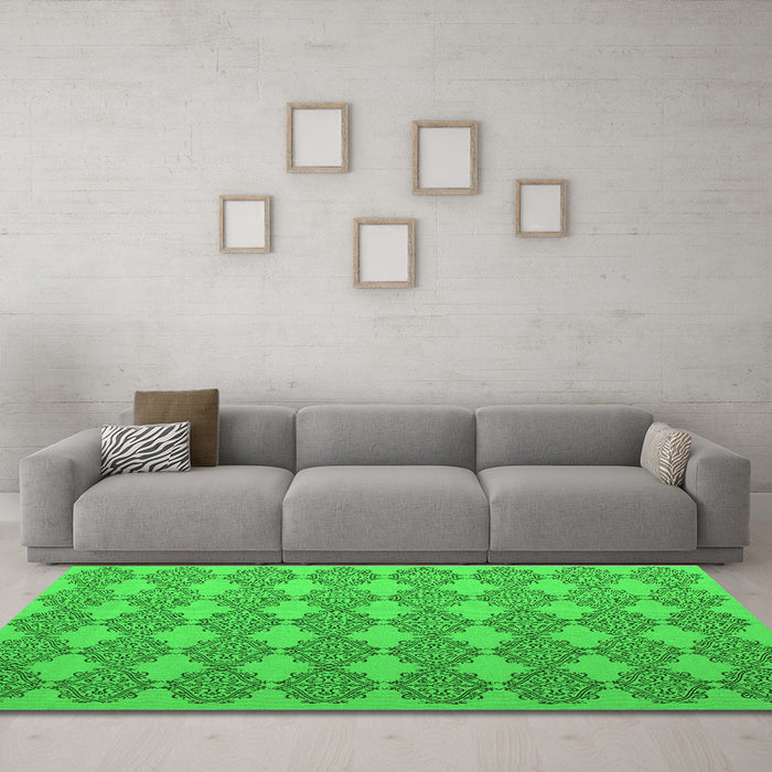 Machine Washable Abstract Green Contemporary Area Rugs in a Living Room,, wshcon1056grn