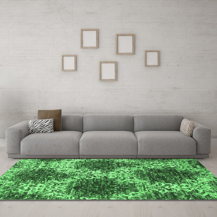Machine Washable Abstract Emerald Green Contemporary Area Rugs in a Living Room,, wshcon1061emgrn