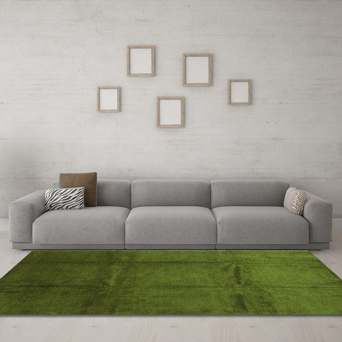 Machine Washable Abstract Green Contemporary Area Rugs in a Living Room,, wshcon1064grn