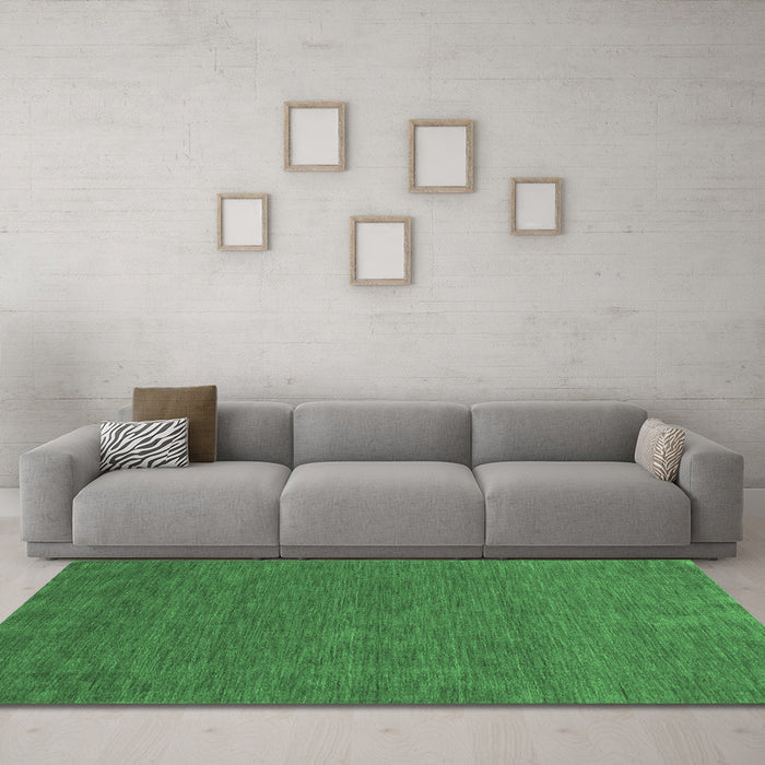 Machine Washable Abstract Emerald Green Contemporary Area Rugs in a Living Room,, wshcon1066emgrn
