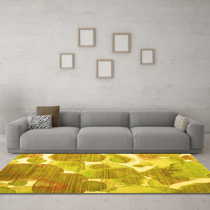 Machine Washable Abstract Yellow Contemporary Rug in a Living Room, wshcon1067yw