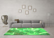 Machine Washable Abstract Green Contemporary Area Rugs in a Living Room,, wshcon1067grn