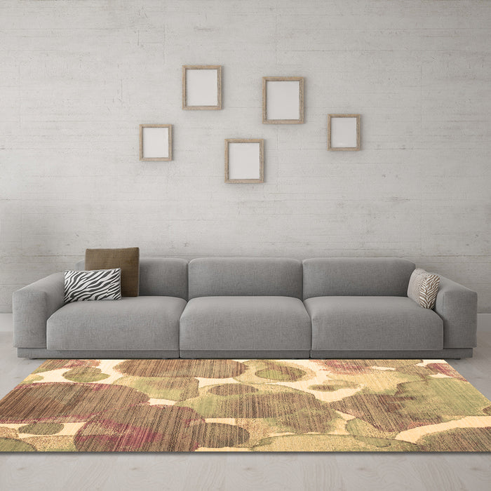 Machine Washable Abstract Brown Contemporary Rug in a Living Room,, wshcon1067brn