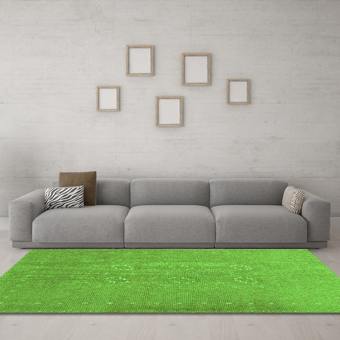 Machine Washable Abstract Green Contemporary Area Rugs in a Living Room,, wshcon1070grn