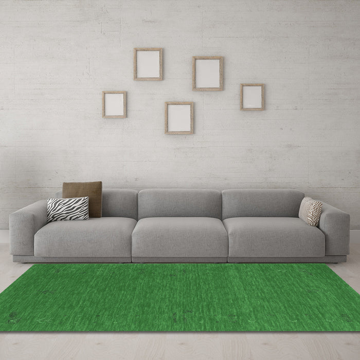 Machine Washable Abstract Emerald Green Contemporary Area Rugs in a Living Room,, wshcon1071emgrn