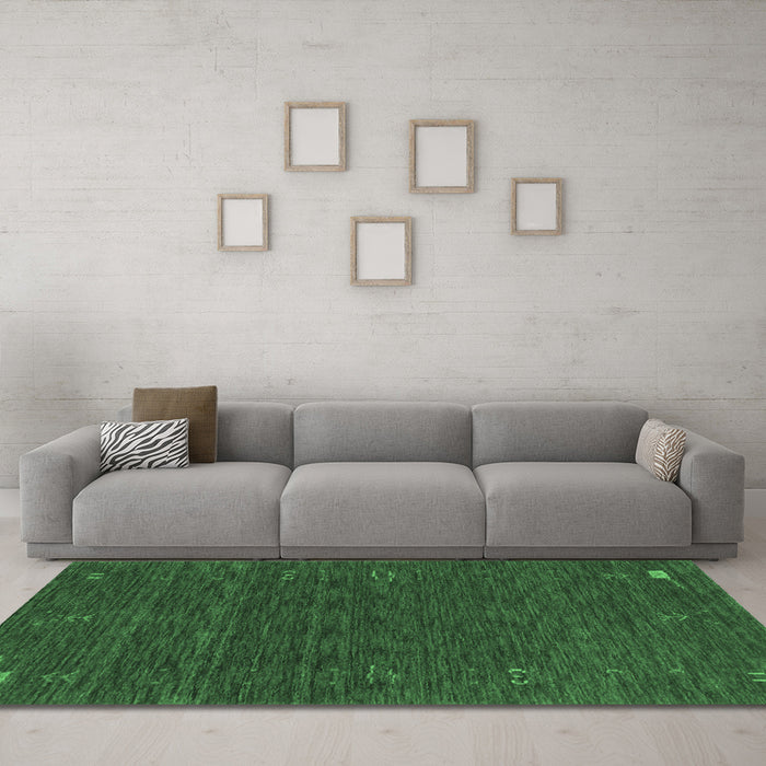 Machine Washable Abstract Emerald Green Contemporary Area Rugs in a Living Room,, wshcon1073emgrn