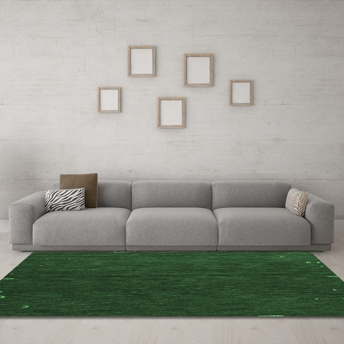 Machine Washable Abstract Emerald Green Contemporary Area Rugs in a Living Room,, wshcon1075emgrn