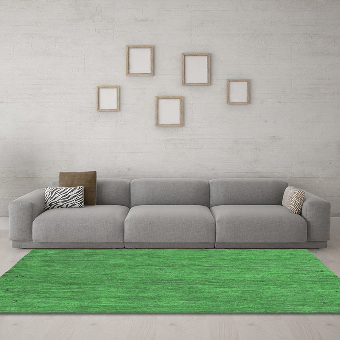 Machine Washable Abstract Emerald Green Contemporary Area Rugs in a Living Room,, wshcon1076emgrn