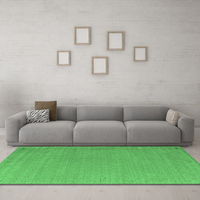 Machine Washable Abstract Emerald Green Contemporary Area Rugs in a Living Room,, wshcon1084emgrn