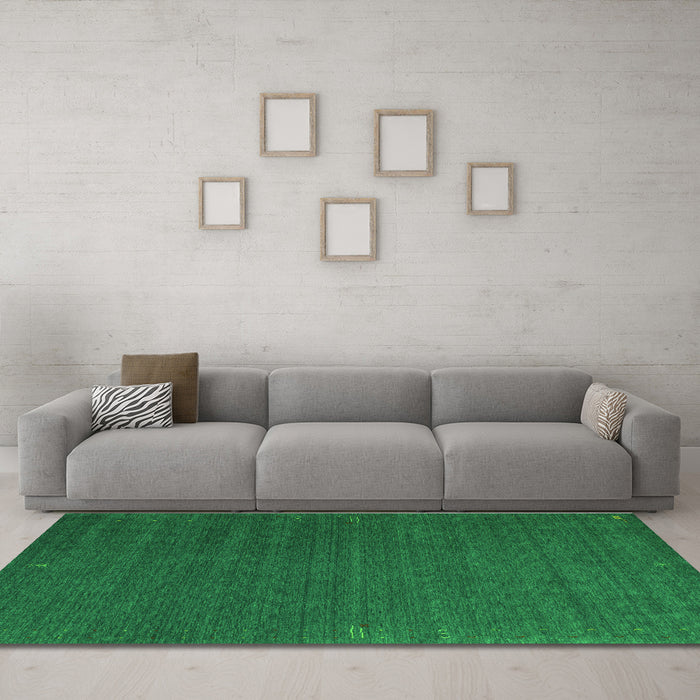 Machine Washable Abstract Green Contemporary Area Rugs in a Living Room,, wshcon1085grn