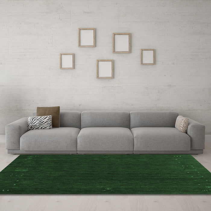 Machine Washable Abstract Emerald Green Contemporary Area Rugs in a Living Room,, wshcon1088emgrn