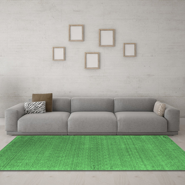 Machine Washable Abstract Emerald Green Contemporary Area Rugs in a Living Room,, wshcon1090emgrn