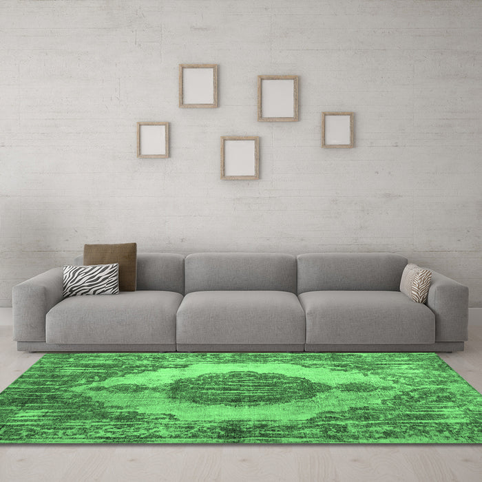 Machine Washable Abstract Emerald Green Contemporary Area Rugs in a Living Room,, wshcon1091emgrn