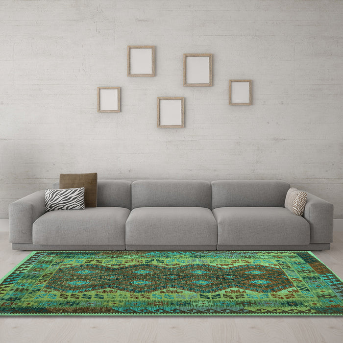 Machine Washable Oriental Turquoise Traditional Area Rugs in a Living Room,, wshcon1094turq