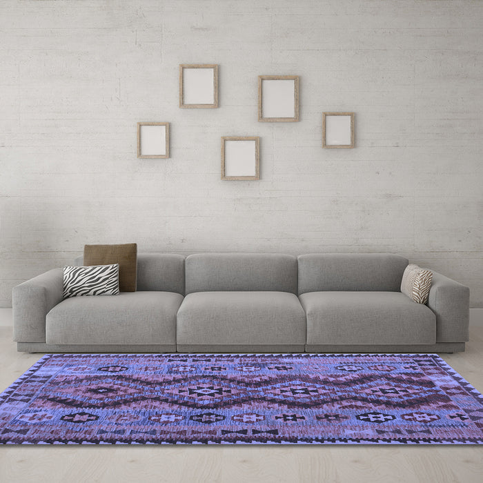Machine Washable Oriental Blue Traditional Rug in a Living Room, wshcon1096blu