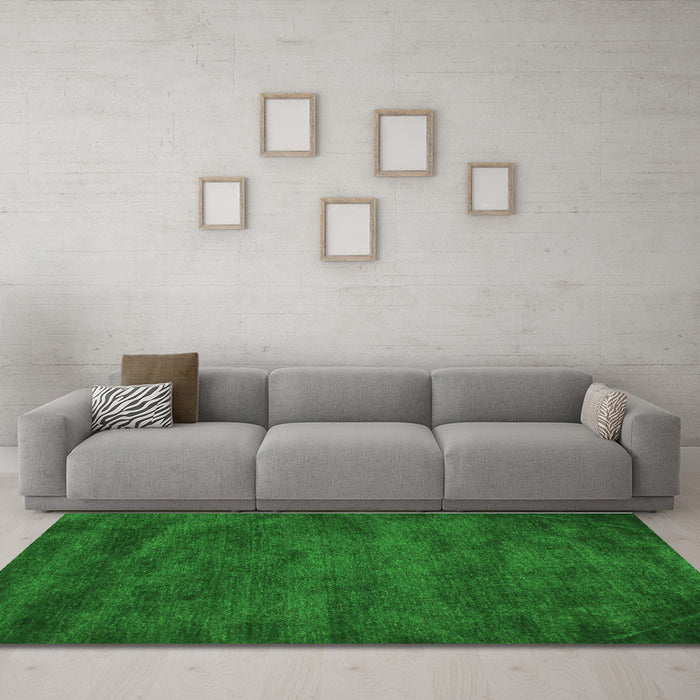 Machine Washable Abstract Green Contemporary Area Rugs in a Living Room,, wshcon10grn
