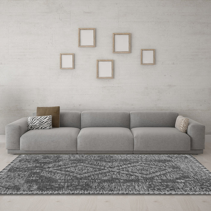 Machine Washable Oriental Gray Traditional Rug in a Living Room,, wshcon1101gry