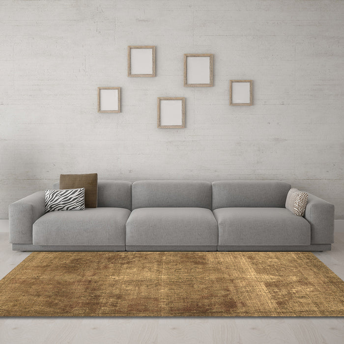 Machine Washable Abstract Brown Contemporary Rug in a Living Room,, wshcon1105brn