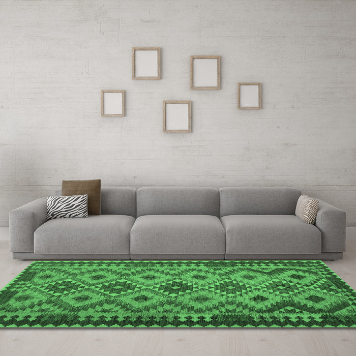 Machine Washable Southwestern Emerald Green Country Area Rugs in a Living Room,, wshcon1119emgrn