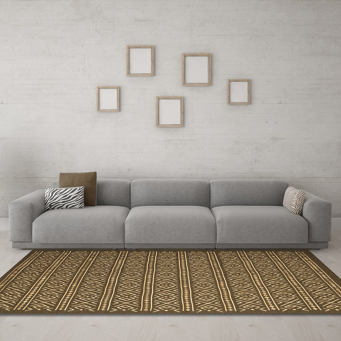 Machine Washable Abstract Brown Contemporary Rug in a Living Room,, wshcon1121brn