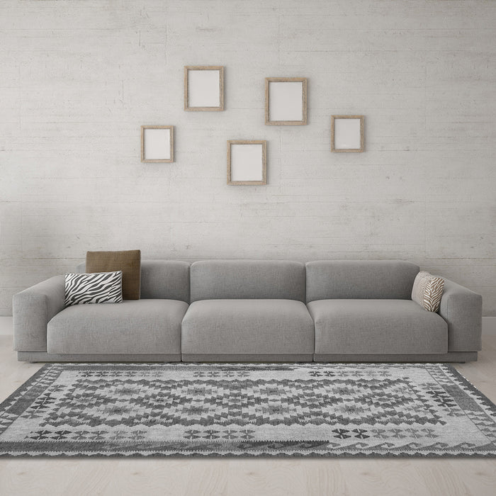 Machine Washable Southwestern Gray Country Rug in a Living Room,, wshcon1123gry