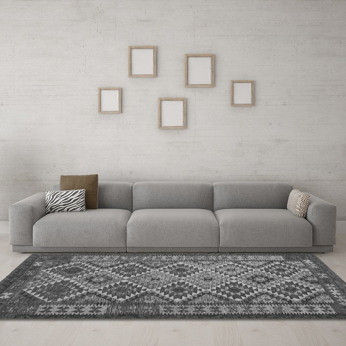Machine Washable Oriental Gray Traditional Rug in a Living Room,, wshcon1124gry