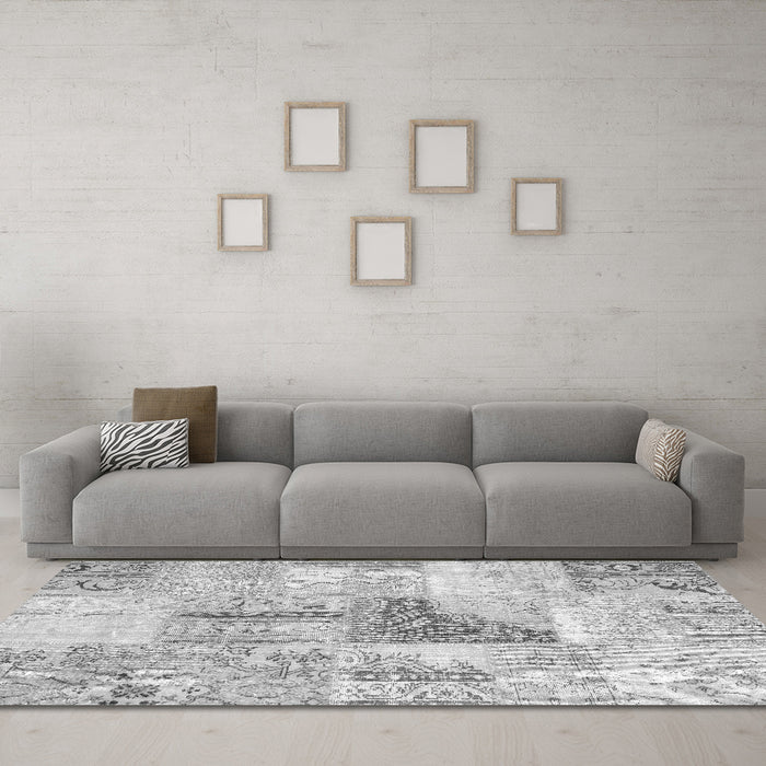 Machine Washable Patchwork Gray Transitional Rug in a Living Room,, wshcon1126gry