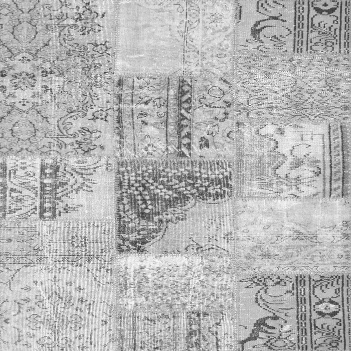 Serging Thickness of Patchwork Gray Transitional Rug, con1126gry