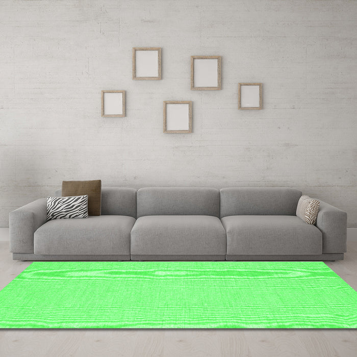 Machine Washable Abstract Green Contemporary Area Rugs in a Living Room,, wshcon1139grn