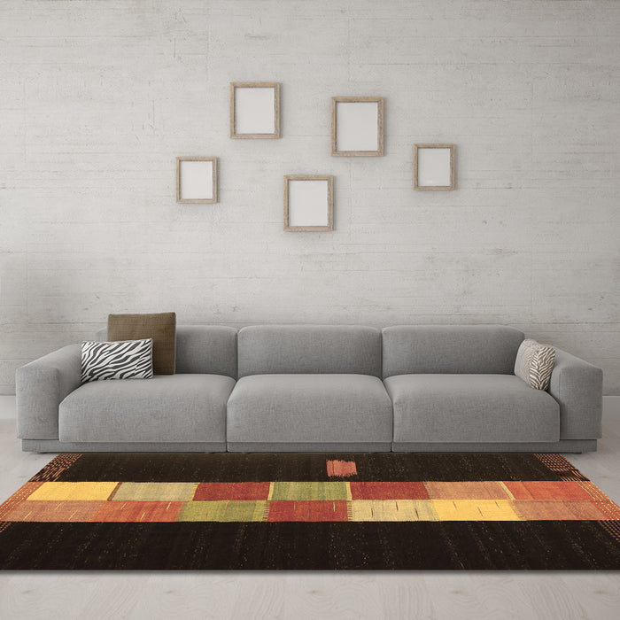 Machine Washable Abstract Brown Contemporary Rug in a Living Room,, wshcon1147brn