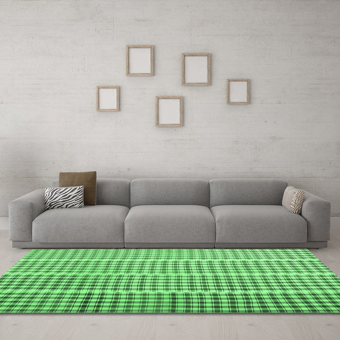 Machine Washable Abstract Emerald Green Contemporary Area Rugs in a Living Room,, wshcon1149emgrn