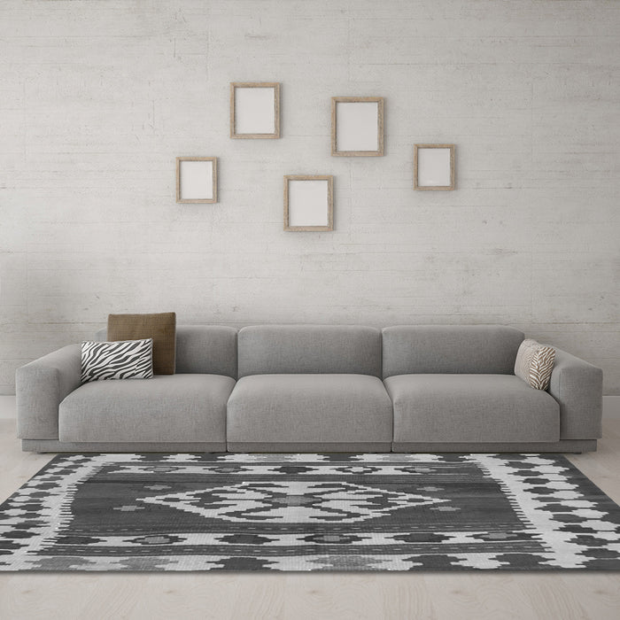Machine Washable Southwestern Gray Country Rug in a Living Room,, wshcon1152gry
