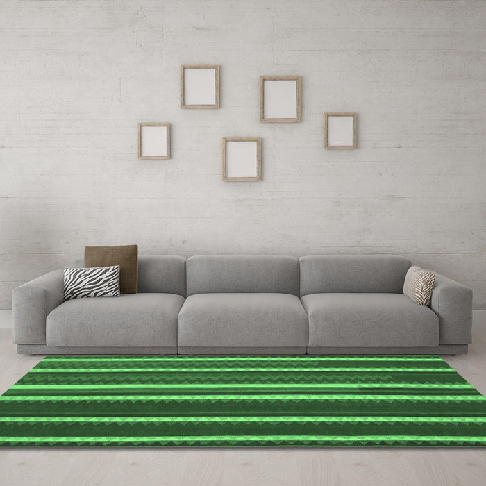 Machine Washable Abstract Emerald Green Contemporary Area Rugs in a Living Room,, wshcon1153emgrn