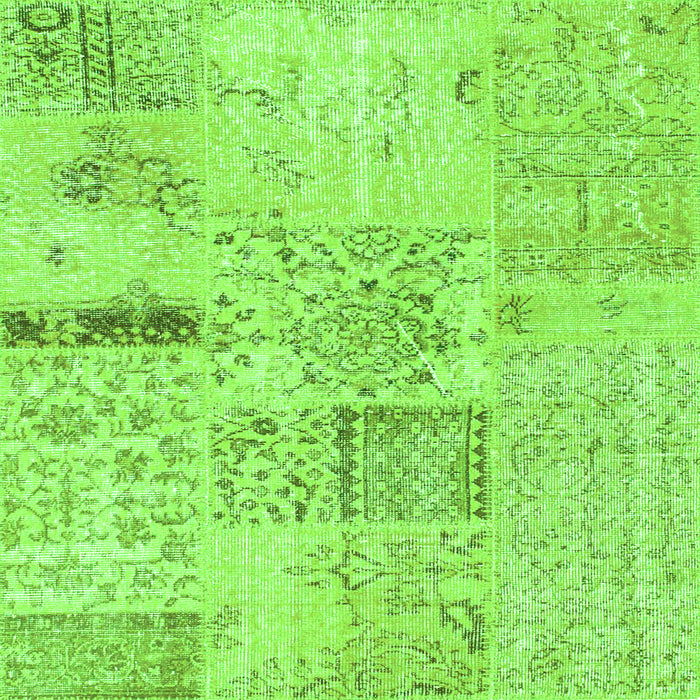 Serging Thickness of Patchwork Green Transitional Rug, con1163grn