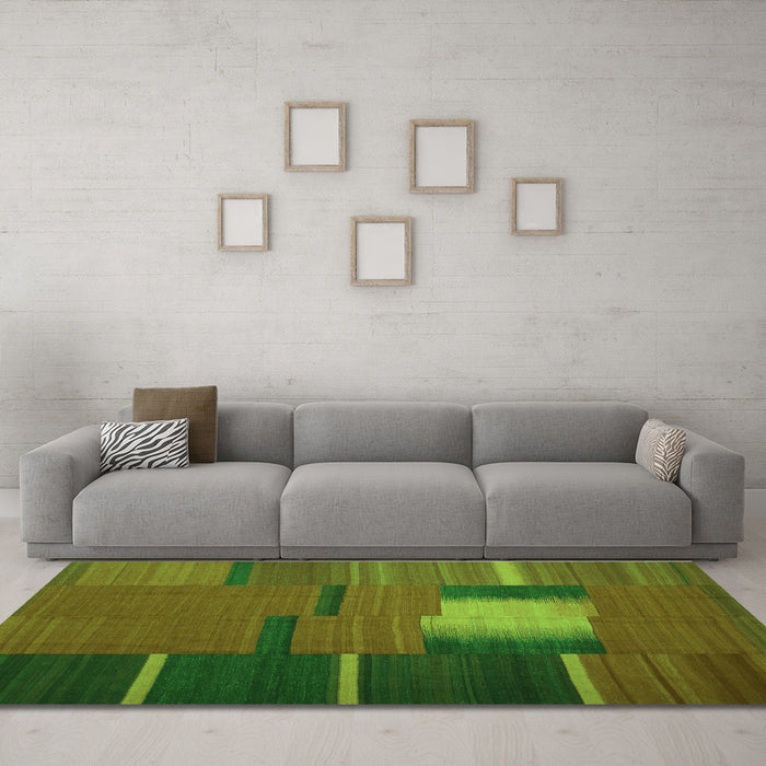 Machine Washable Abstract Green Contemporary Area Rugs in a Living Room,, wshcon1164grn