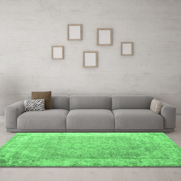 Machine Washable Abstract Emerald Green Contemporary Area Rugs in a Living Room,, wshcon1167emgrn