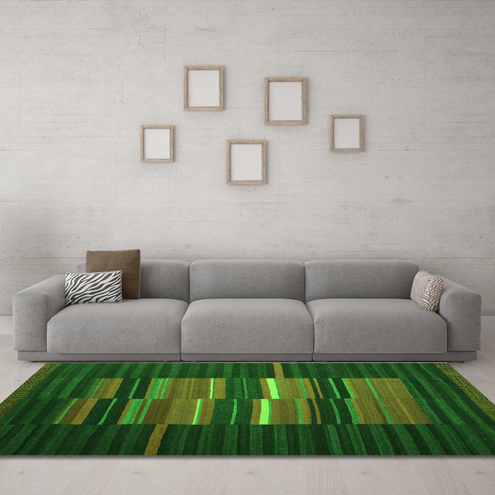Machine Washable Abstract Green Contemporary Area Rugs in a Living Room,, wshcon1170grn