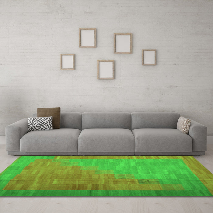 Machine Washable Abstract Green Contemporary Area Rugs in a Living Room,, wshcon1172grn