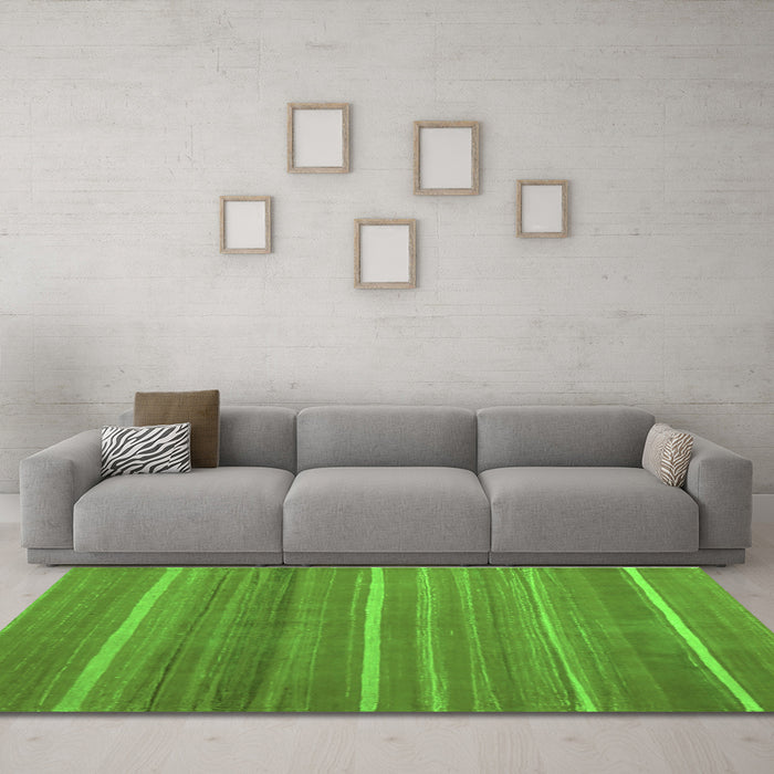 Machine Washable Abstract Green Contemporary Area Rugs in a Living Room,, wshcon1175grn